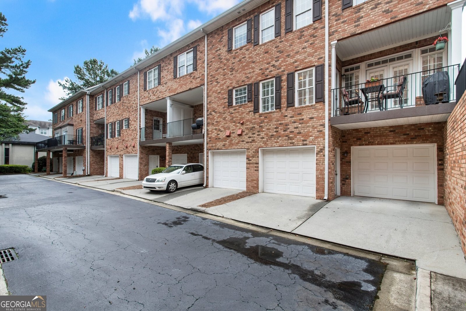 2584 Oglethorpe Circle Brookhaven - 1
