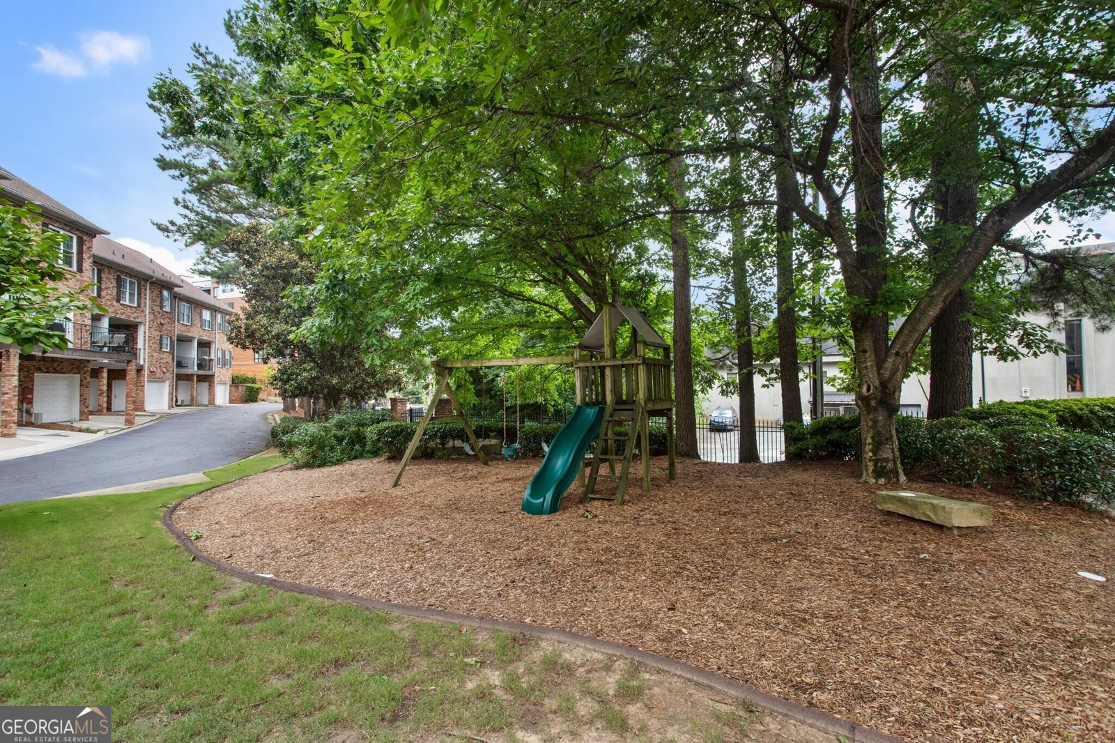 2584 Oglethorpe Circle Brookhaven - 4