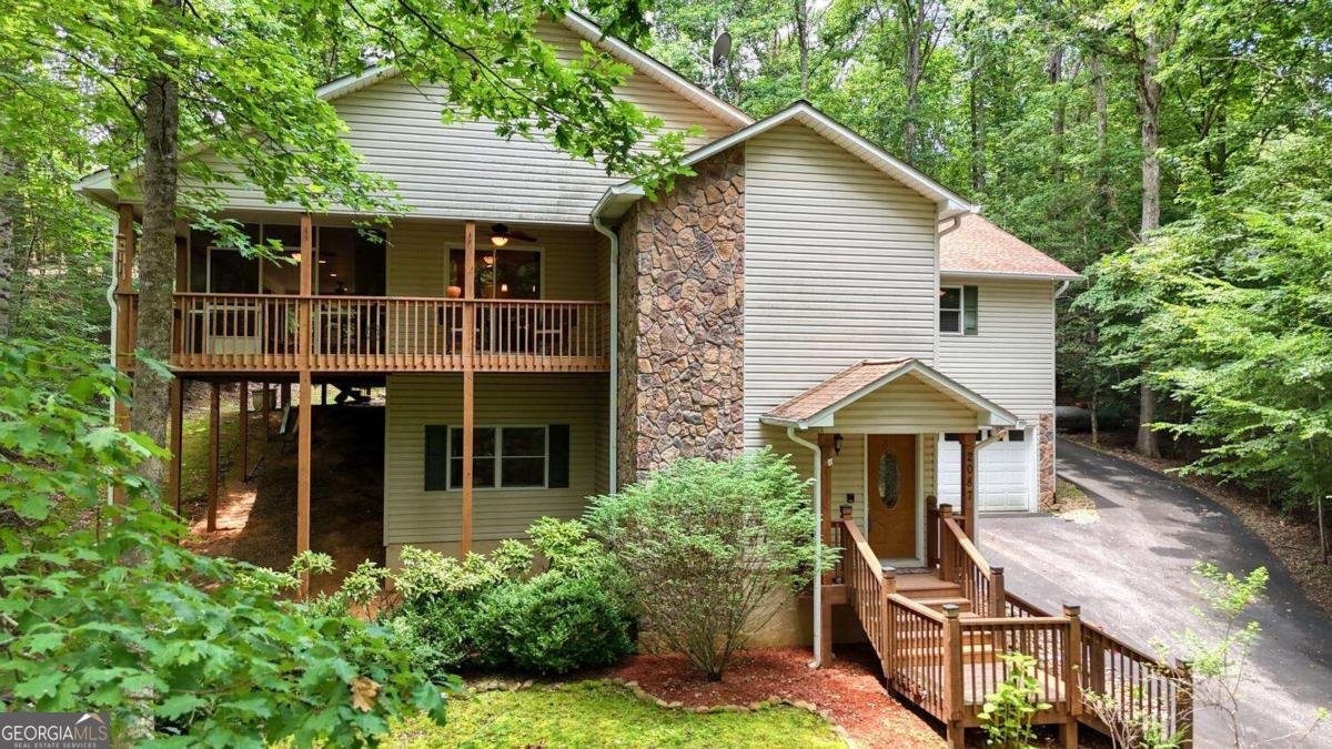 2087 Woodlake Lane Young Harris - 1