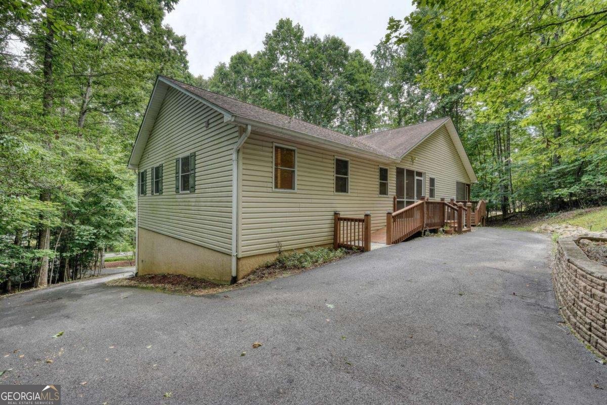 2087 Woodlake Lane Young Harris - 5