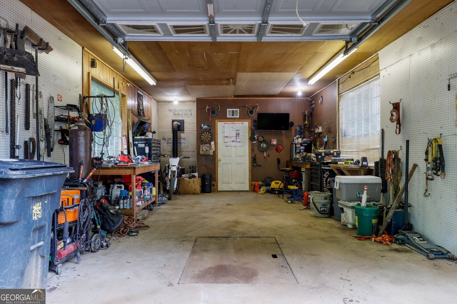 1615 East Vineyard Rd Hayesville - 64