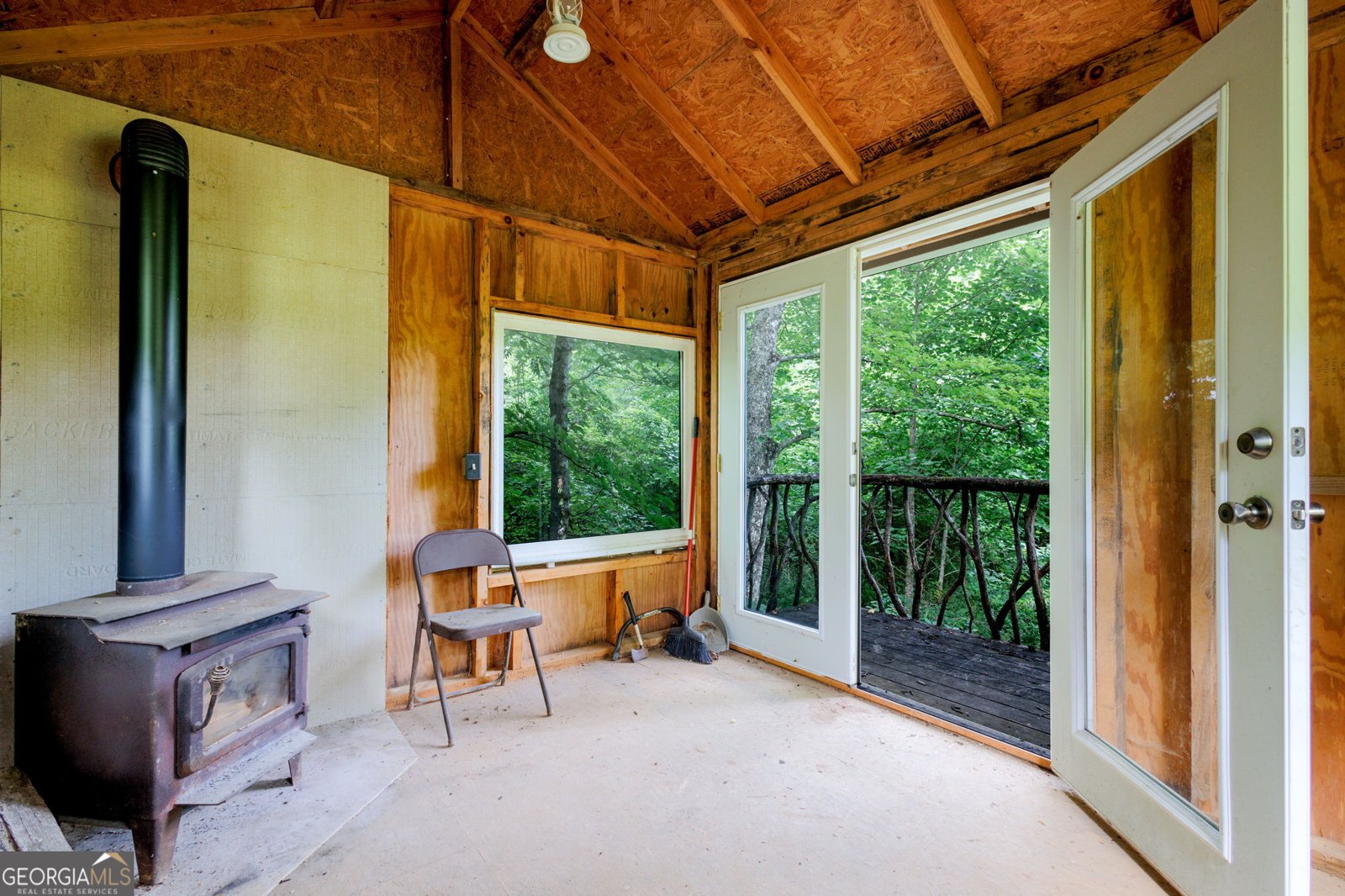 1615 East Vineyard Rd Hayesville - 67