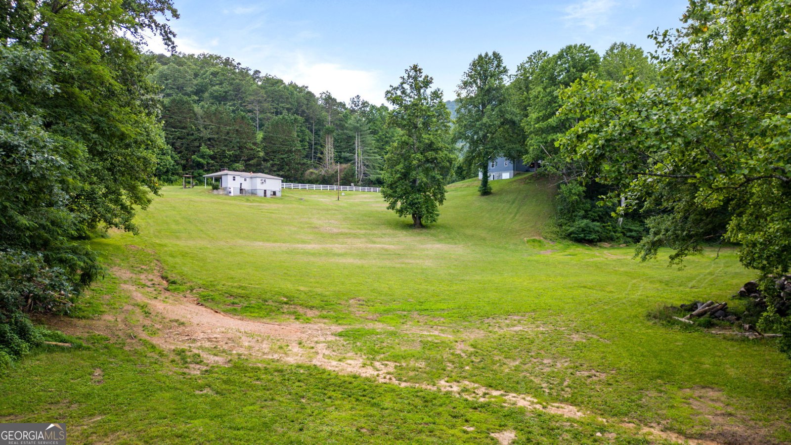 1615 East Vineyard Rd Hayesville - 70