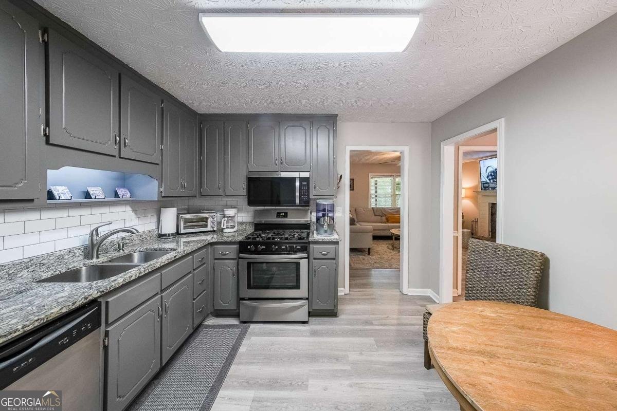 269 POWDER MILL Drive Dallas - 13