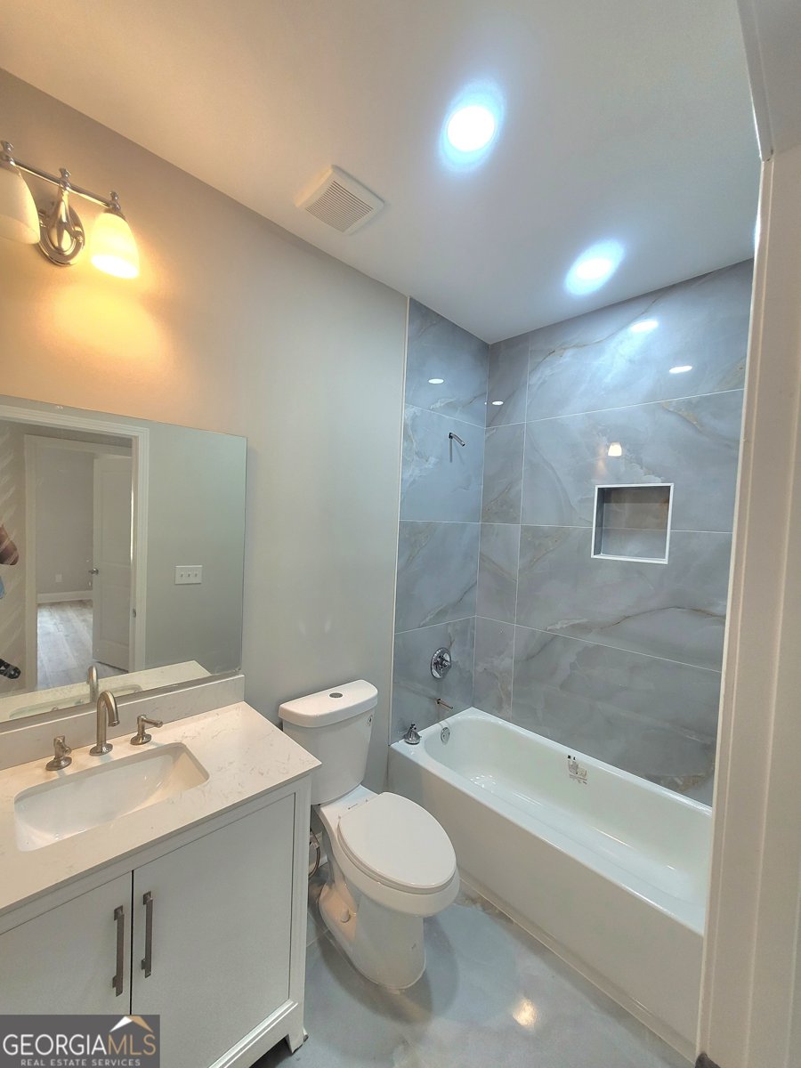 7241 GRAYSON Drive Riverdale - 18