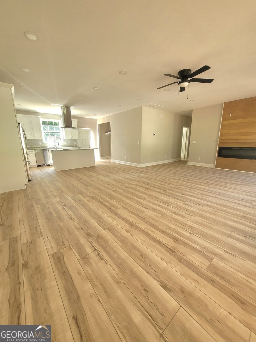 7241 GRAYSON Drive Riverdale - 8