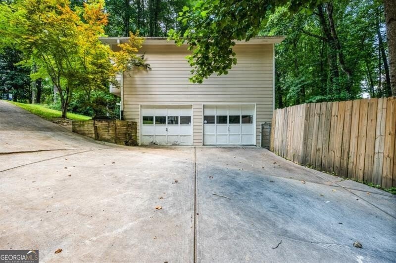 1131 Hershey Drive Marietta - 32