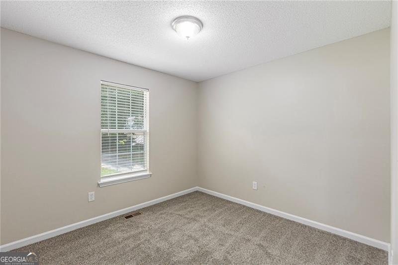7420 BRISTOL Douglasville - 28