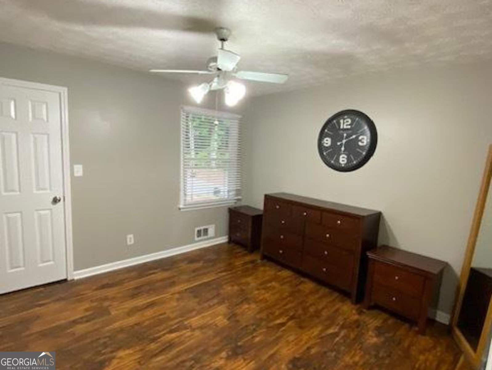 284 Regal Drive Lawrenceville - 40