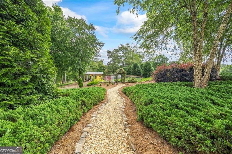 4239 Lower Jersey Covington - 40