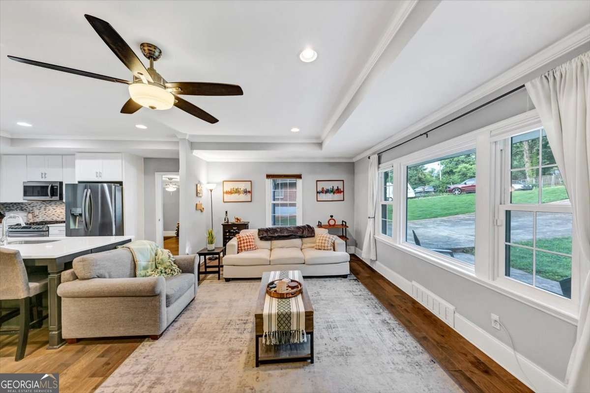 2123 Garden Circle Decatur - 7