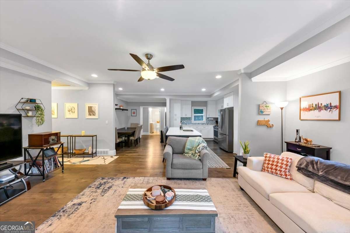 2123 Garden Circle Decatur - 8