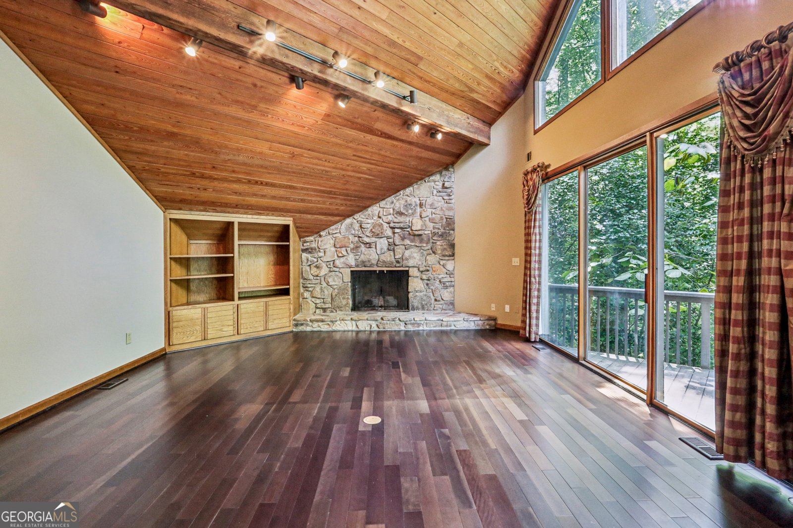 562 Pine Valley Road Marietta - 4