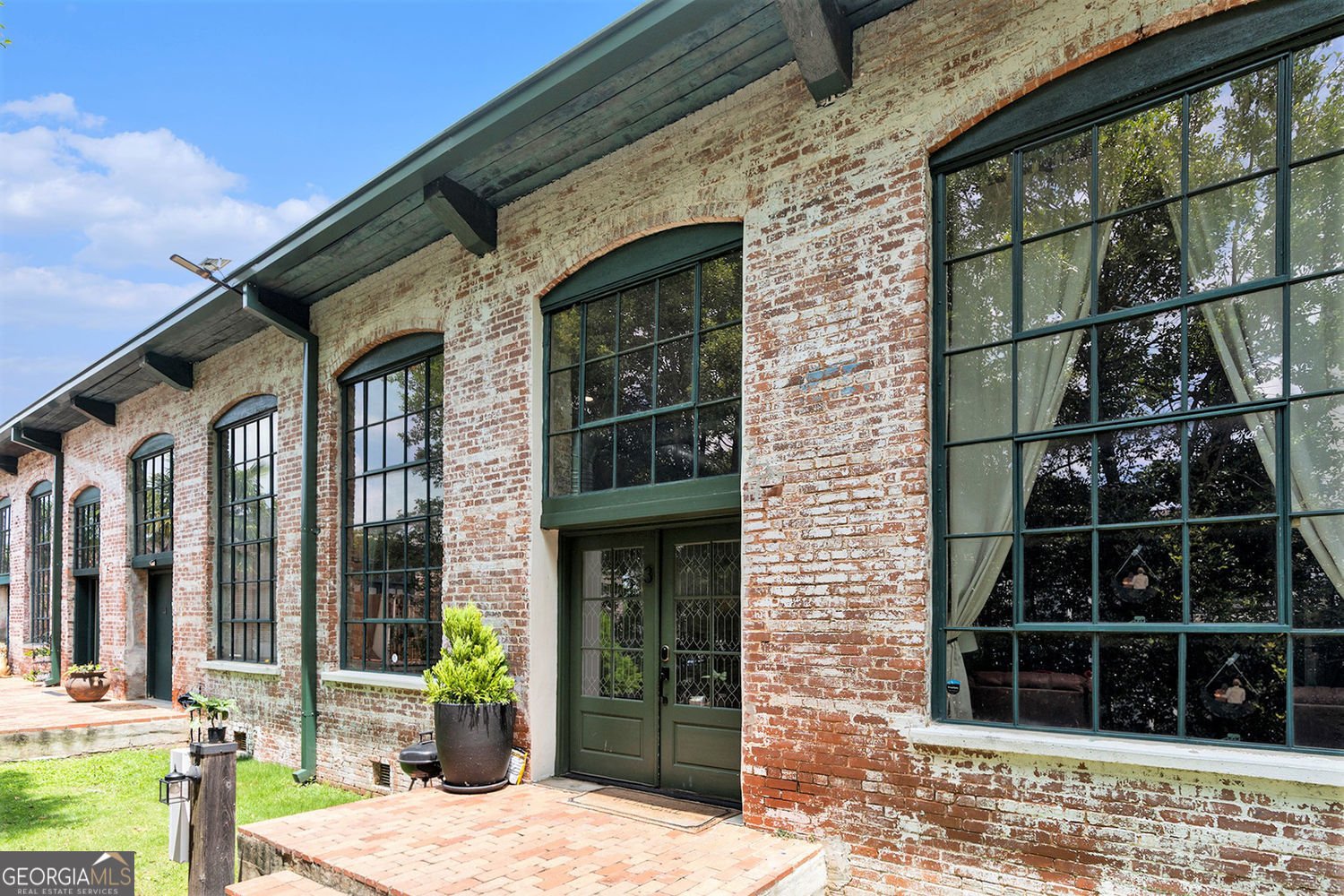 10 James Street Hampton - 1