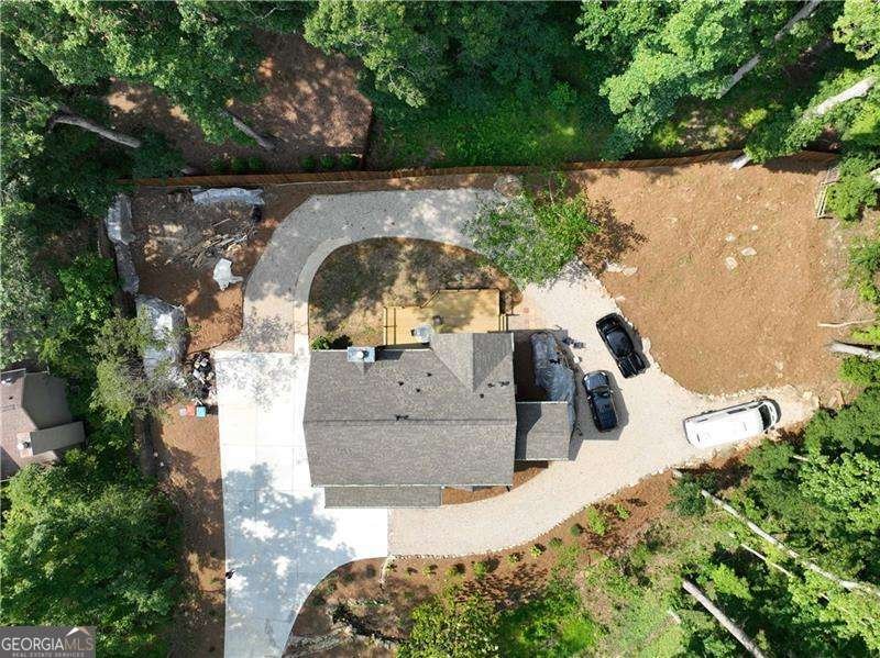 260 LAKEMONT Drive Roswell - 12