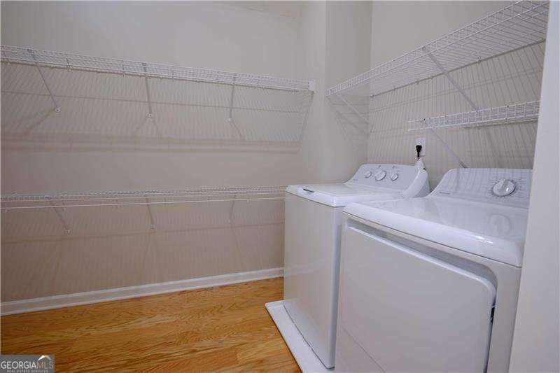 260 LAKEMONT Drive Roswell - 28