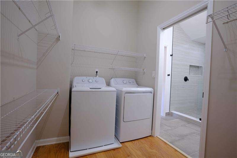 260 LAKEMONT Drive Roswell - 30