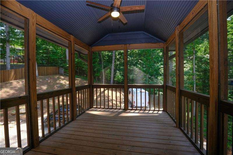 260 LAKEMONT Drive Roswell - 34