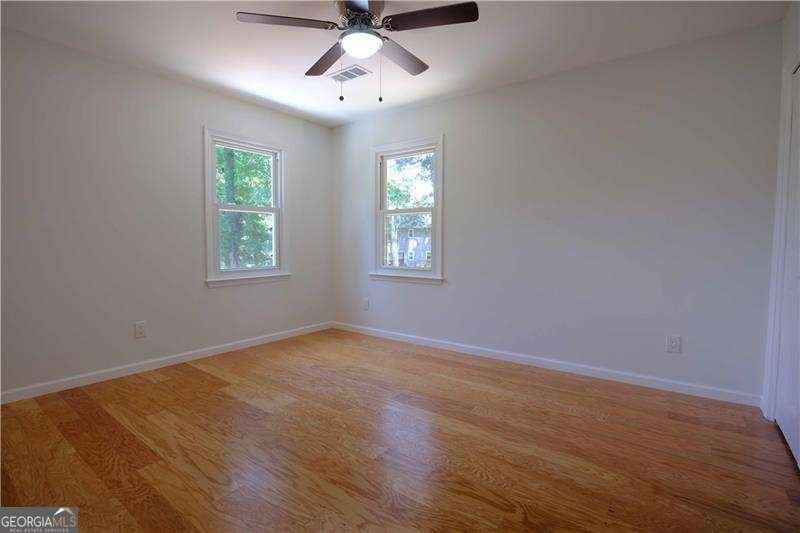 260 LAKEMONT Drive Roswell - 35