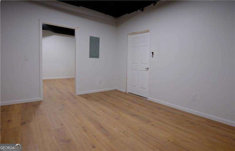260 LAKEMONT Drive Roswell - 48