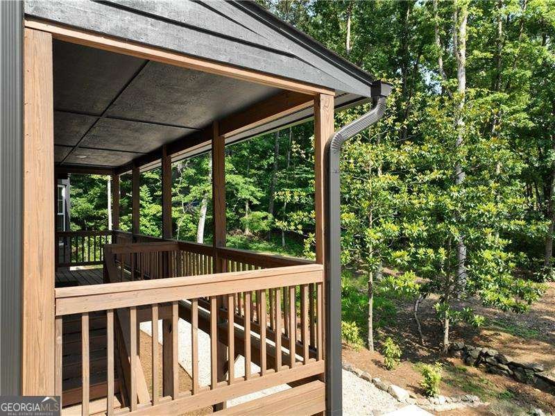 260 LAKEMONT Drive Roswell - 6