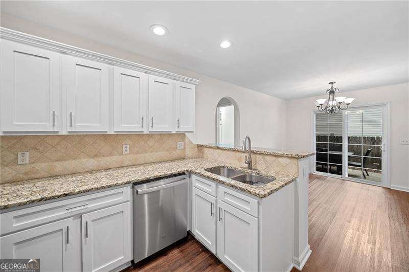 172 Stoneforest Drive Woodstock - 12