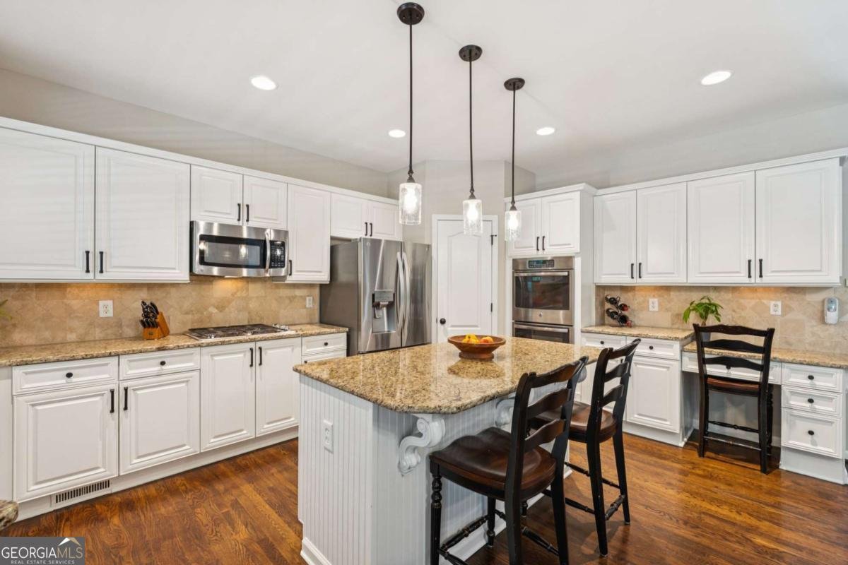 1031 Lansmoore Way Suwanee - 13