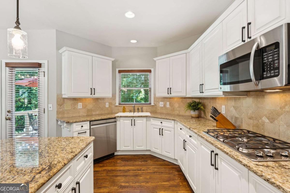 1031 Lansmoore Way Suwanee - 15