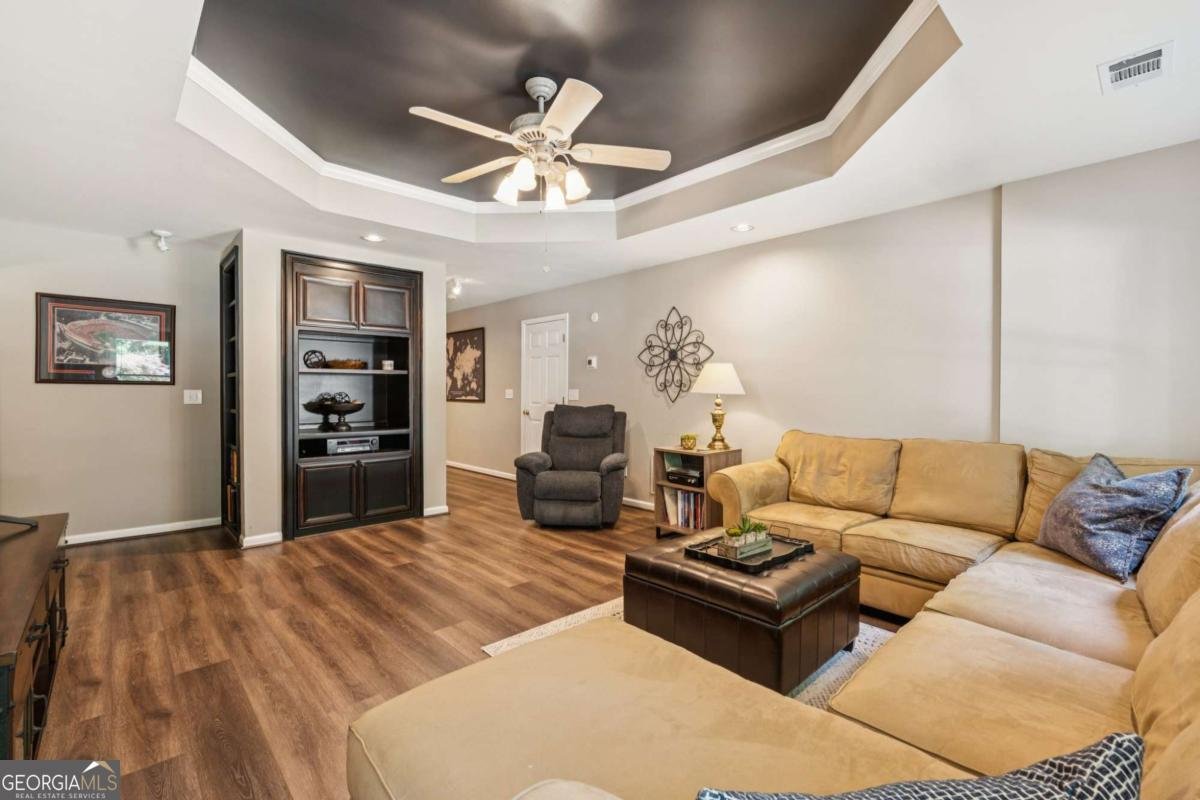 1031 Lansmoore Way Suwanee - 36