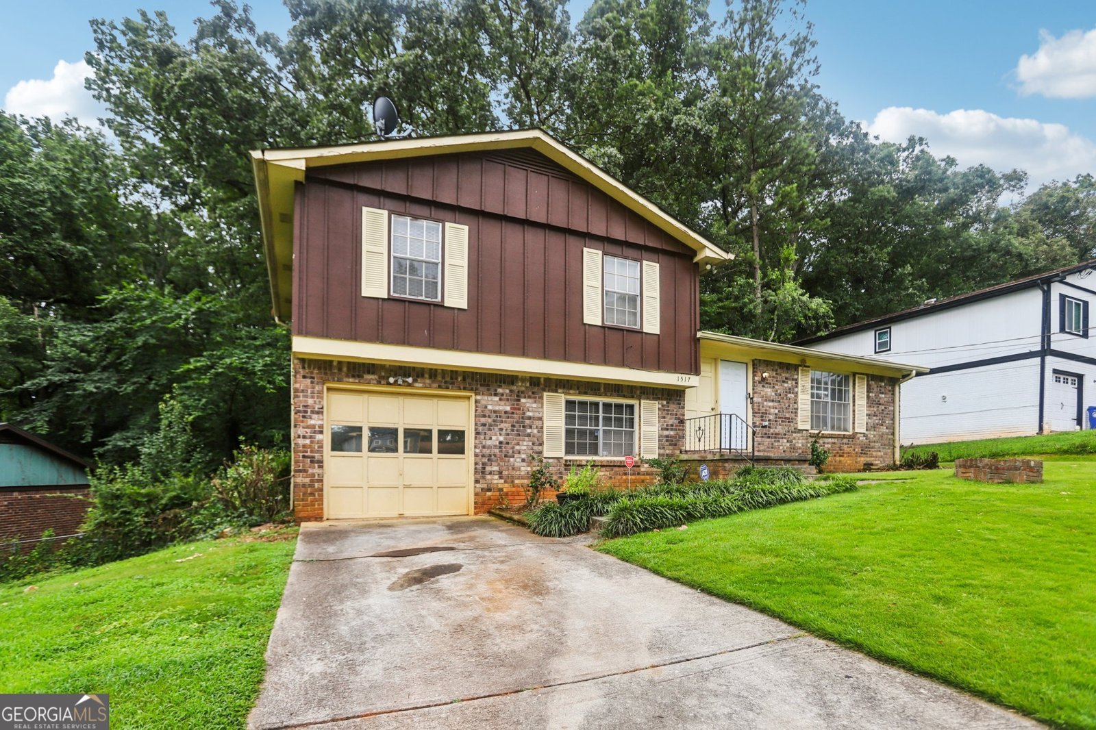 1517 Indian Forest Trail Stone Mountain - 2