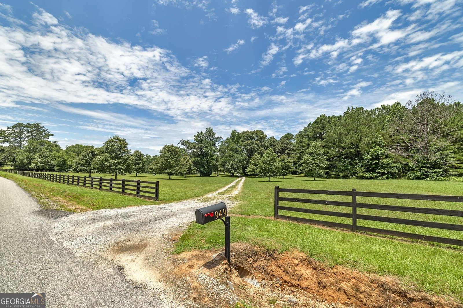 949 Amelia Road Locust Grove - 39