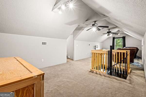 245 Cook Street Alto - 25