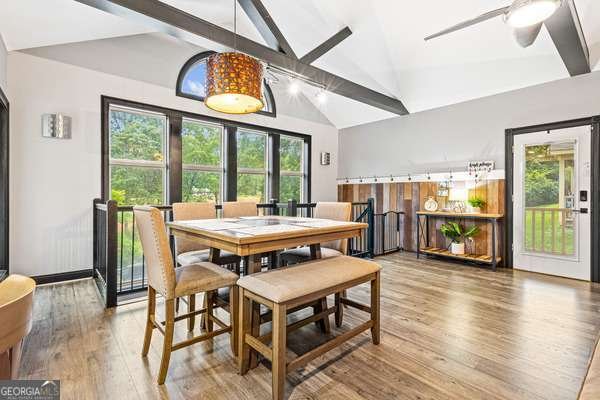 245 Cook Street Alto - 7