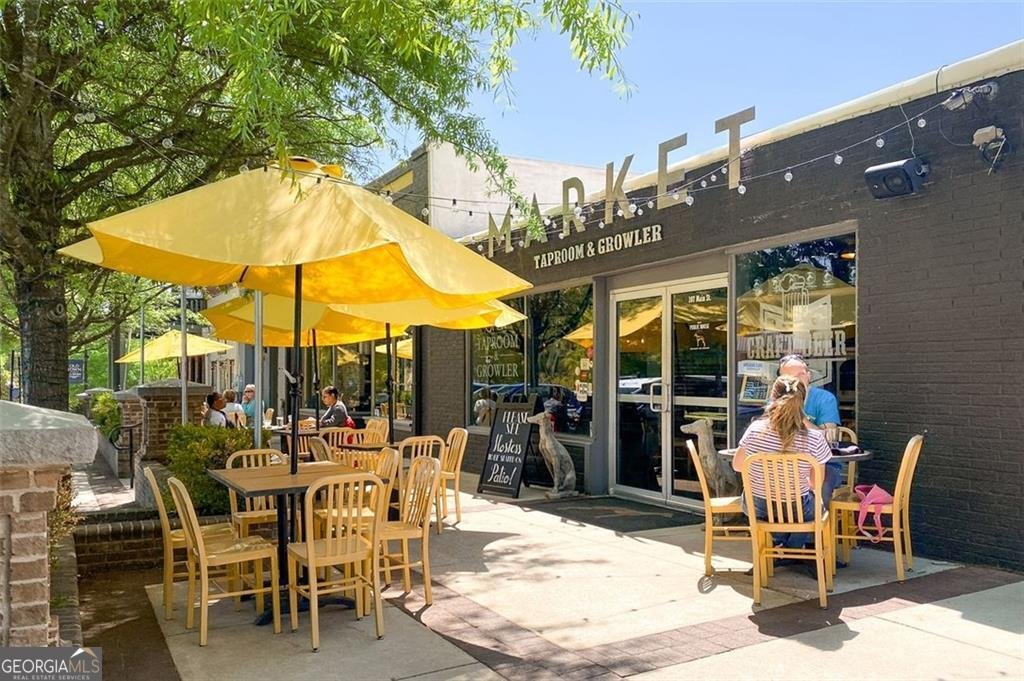 4989 WOODFALL Drive Lilburn - 52