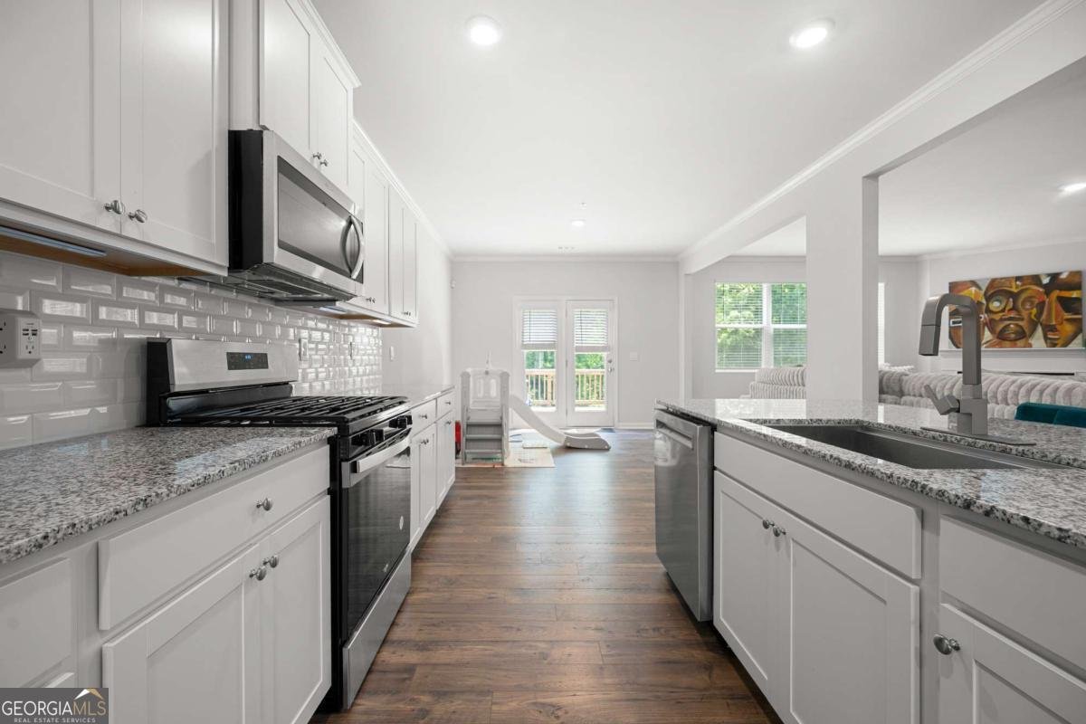 865 Athena Bend Fairburn - 11