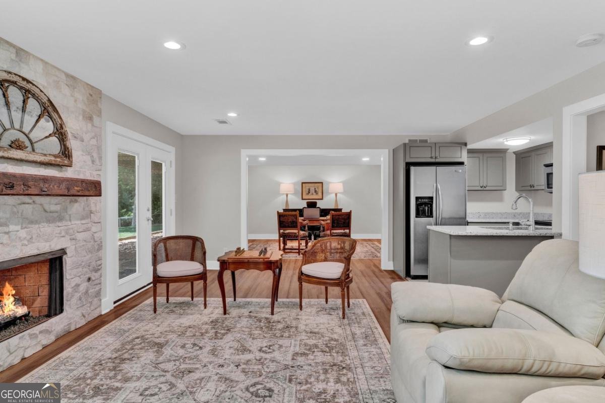 230 Thistlewood Lane Roswell - 32