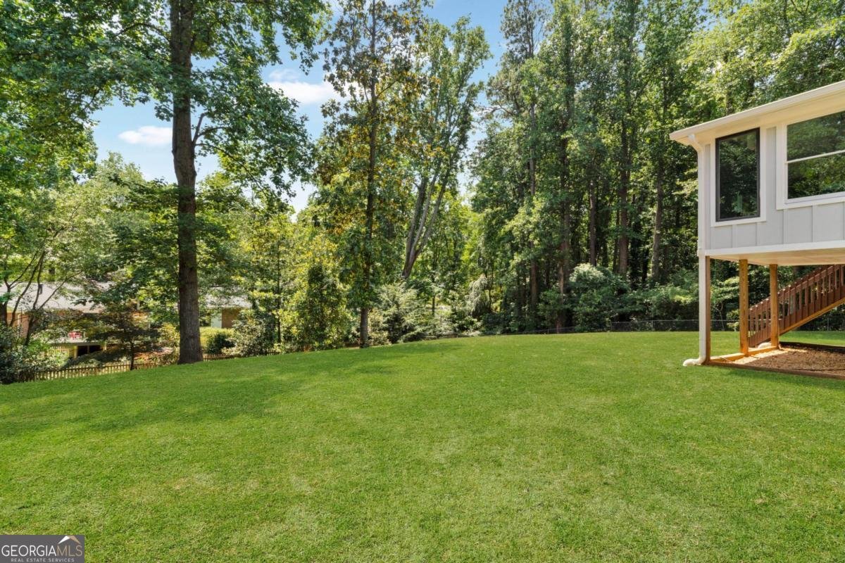 230 Thistlewood Lane Roswell - 43