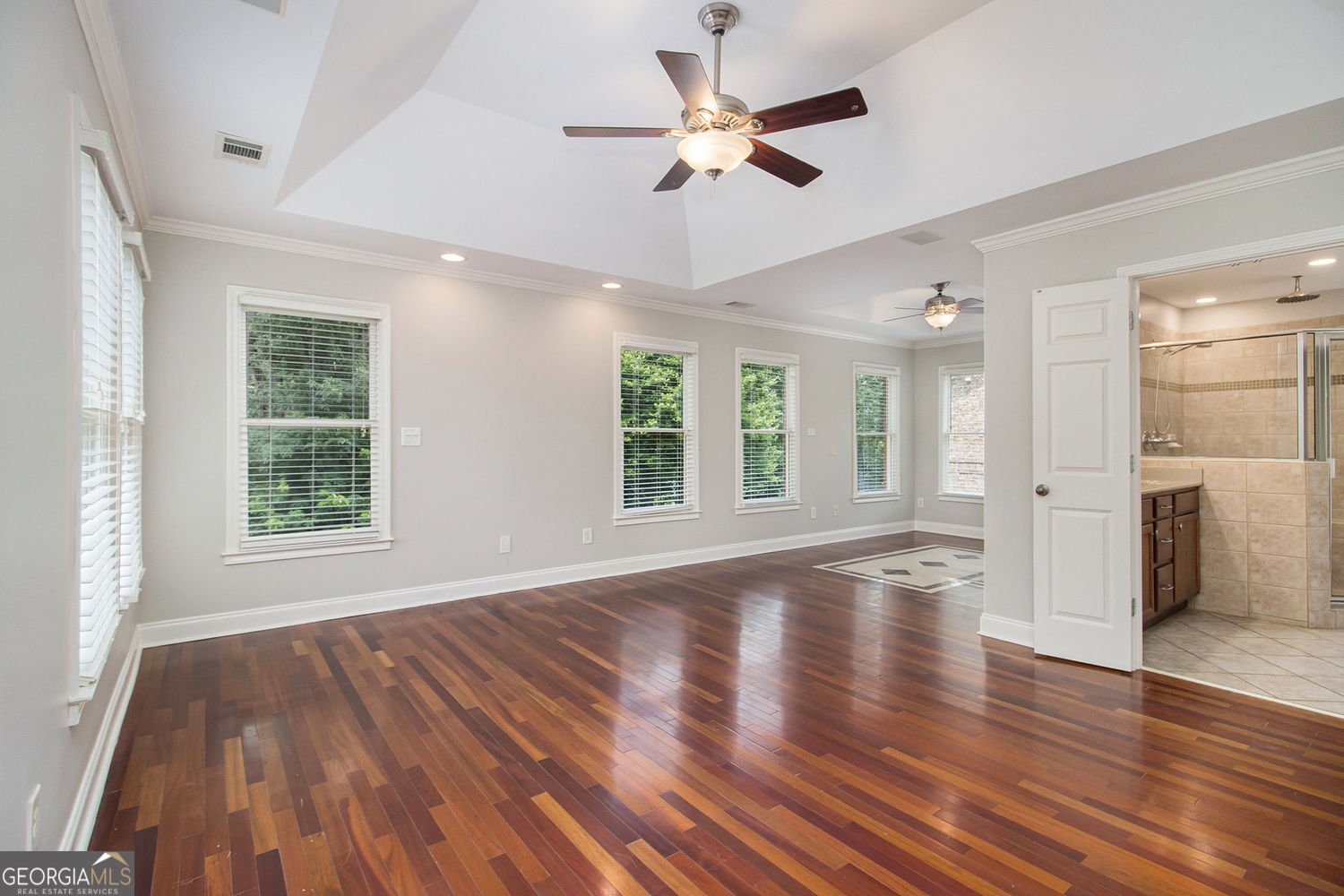 5575 Julian Place Atlanta - 27