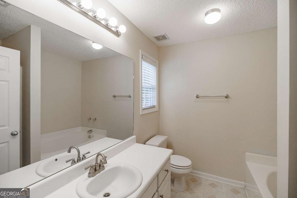 94 Pinewood Circle Colbert - 19