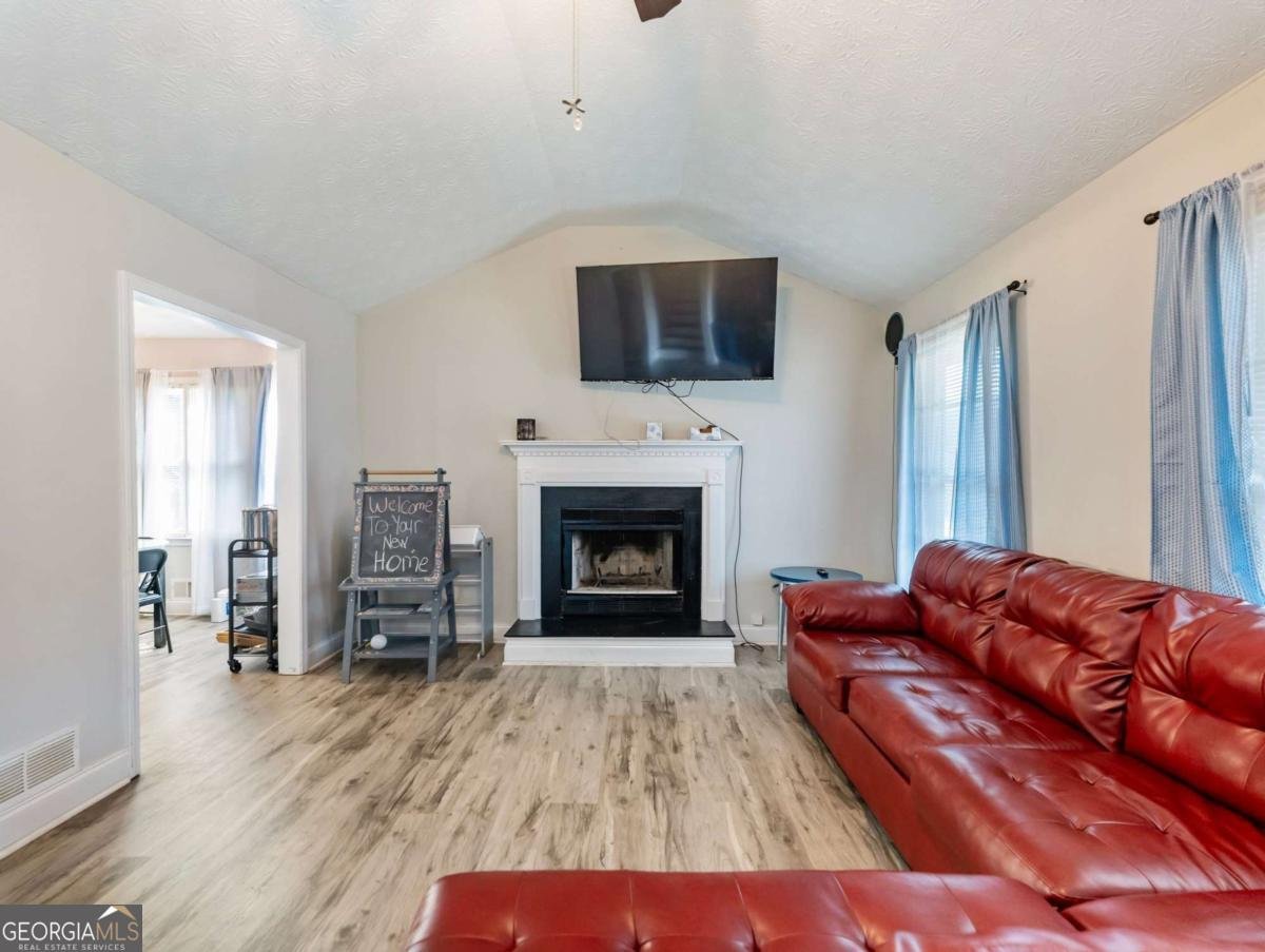 443 Rhett Drive Loganville - 3