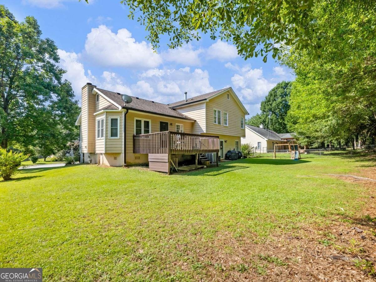 443 Rhett Drive Loganville - 33