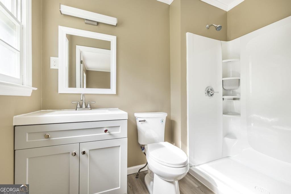 208 6th Street Vienna - 11