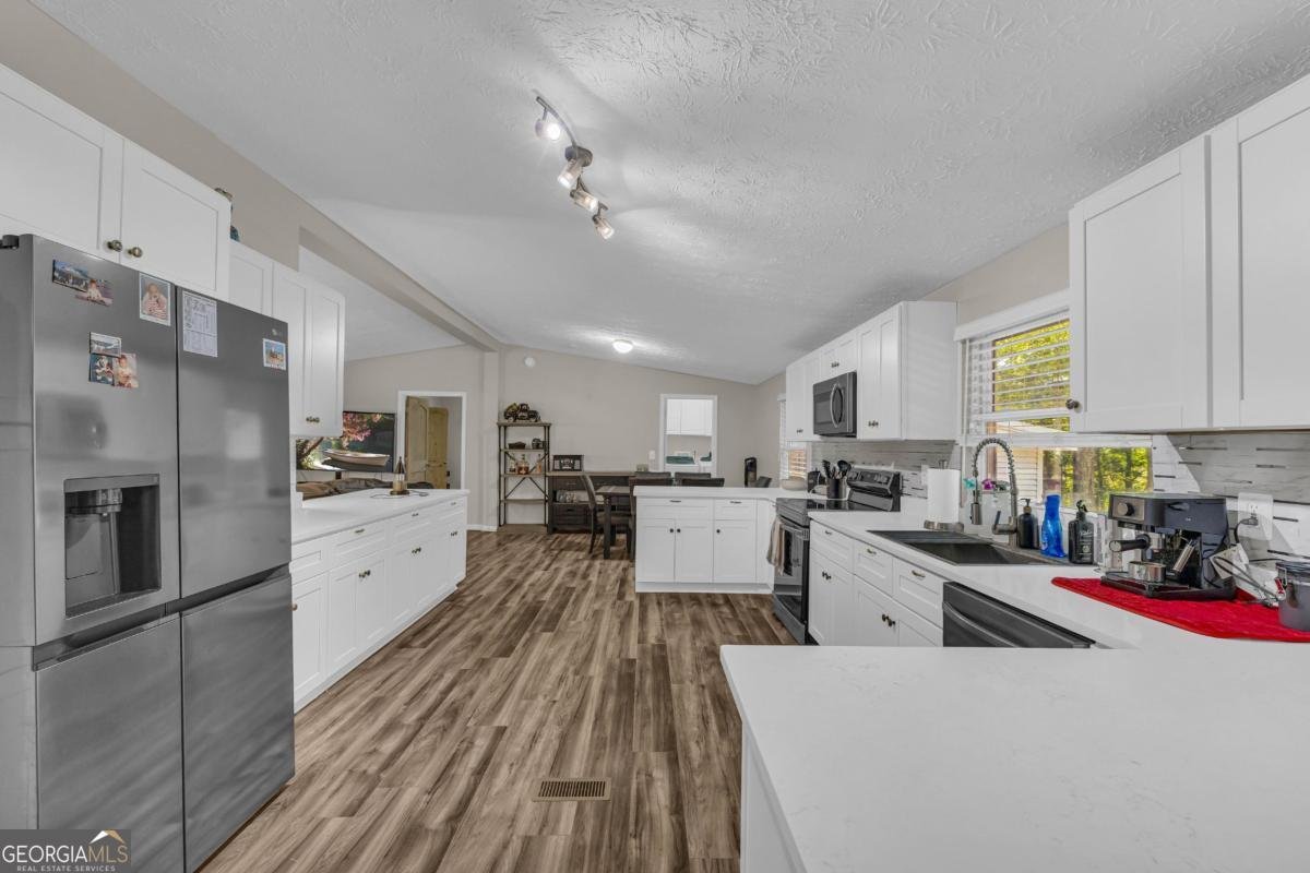 5711 Hill View Drive Oxford - 13