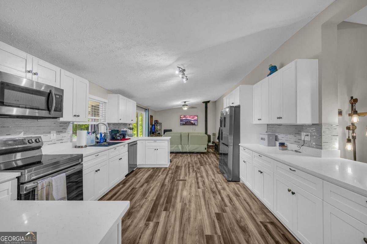 5711 Hill View Drive Oxford - 16