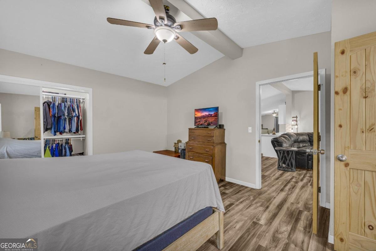 5711 Hill View Drive Oxford - 3