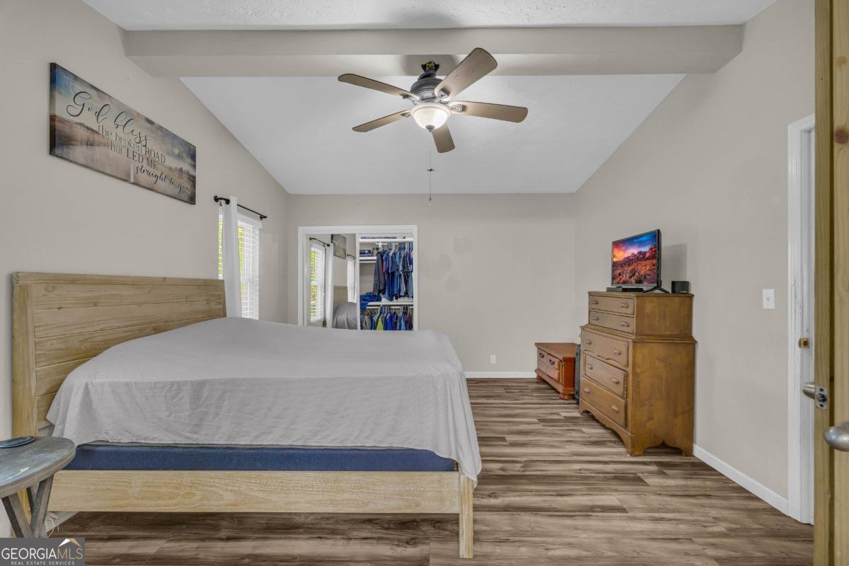 5711 Hill View Drive Oxford - 4