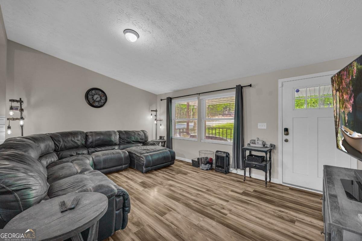 5711 Hill View Drive Oxford - 40