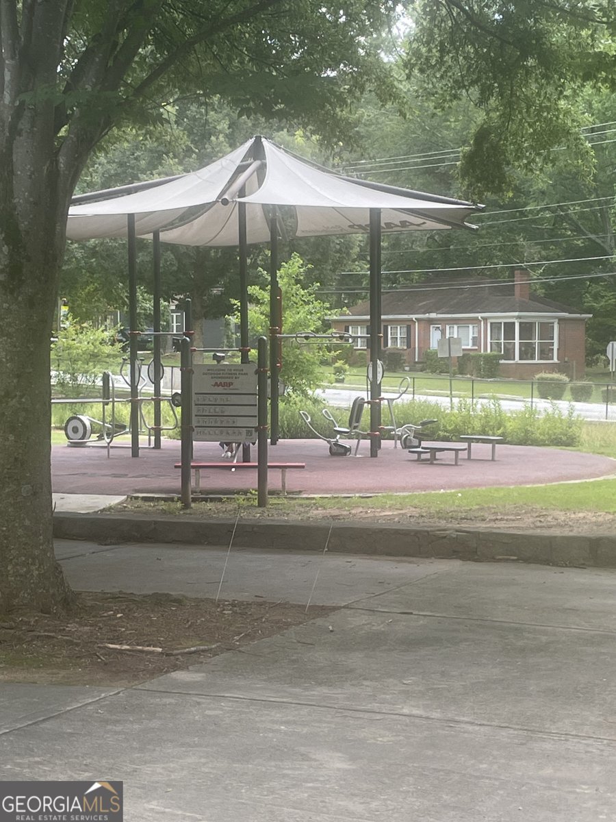 650 Lynhurst Drive Atlanta - 9