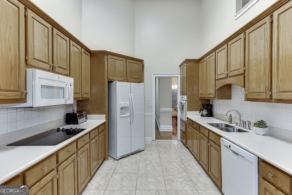995 Lewis Ridge Circle Lawrenceville - 19