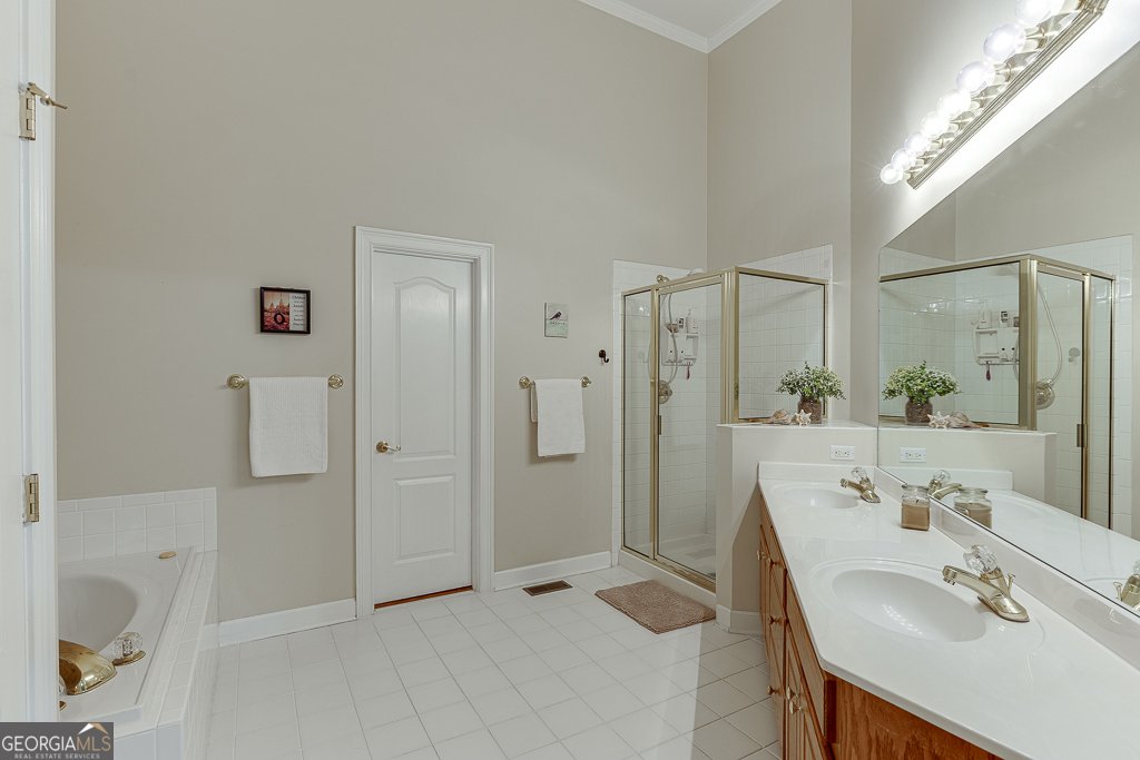995 Lewis Ridge Circle Lawrenceville - 27